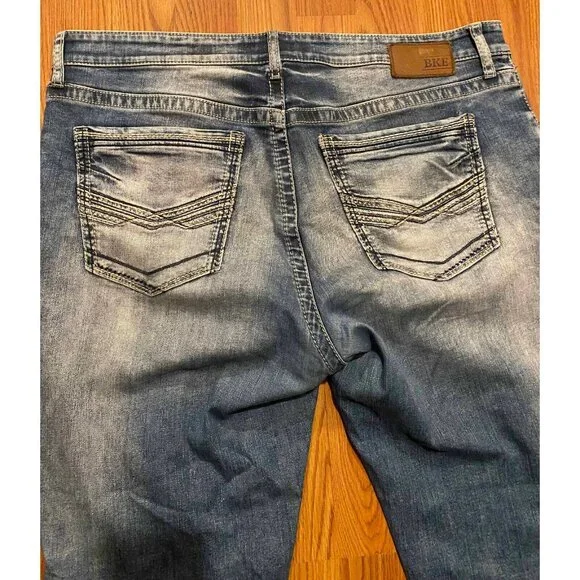 BKE Derek Mens 38 R Distress Jeans Straight Denim Pants